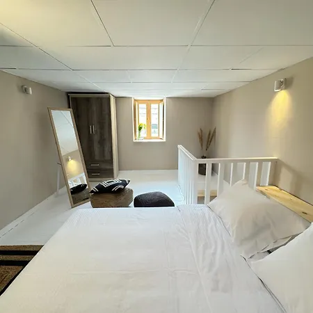 Opora Apartmán *