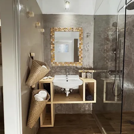 Opora Apartmán *
