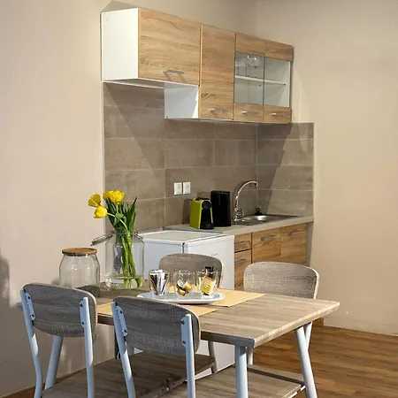 Opora Apartmán *