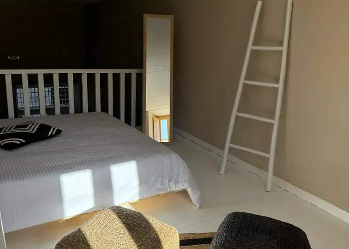 Opora 에르무폴리